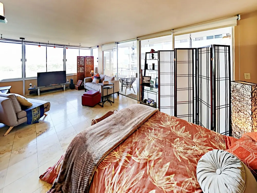 photo 1 of Waikiki Getaway - Studio Condo