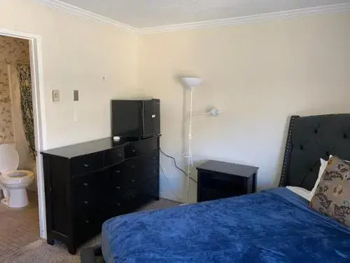 photo 1 of Warm Unit W-Private Bath-C04