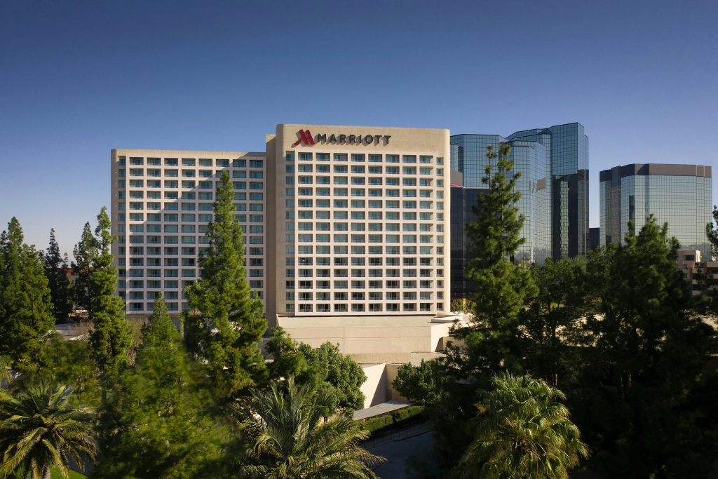 photo 1 of Warner Center Marriott Woodland Hills
