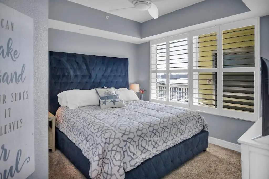 photo 1 of Waterfront -3BR - 2Kings -Pool Balcony - Beach