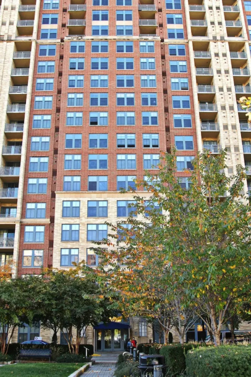 photo 1 of Weichert Suites at Arlington Courthouse