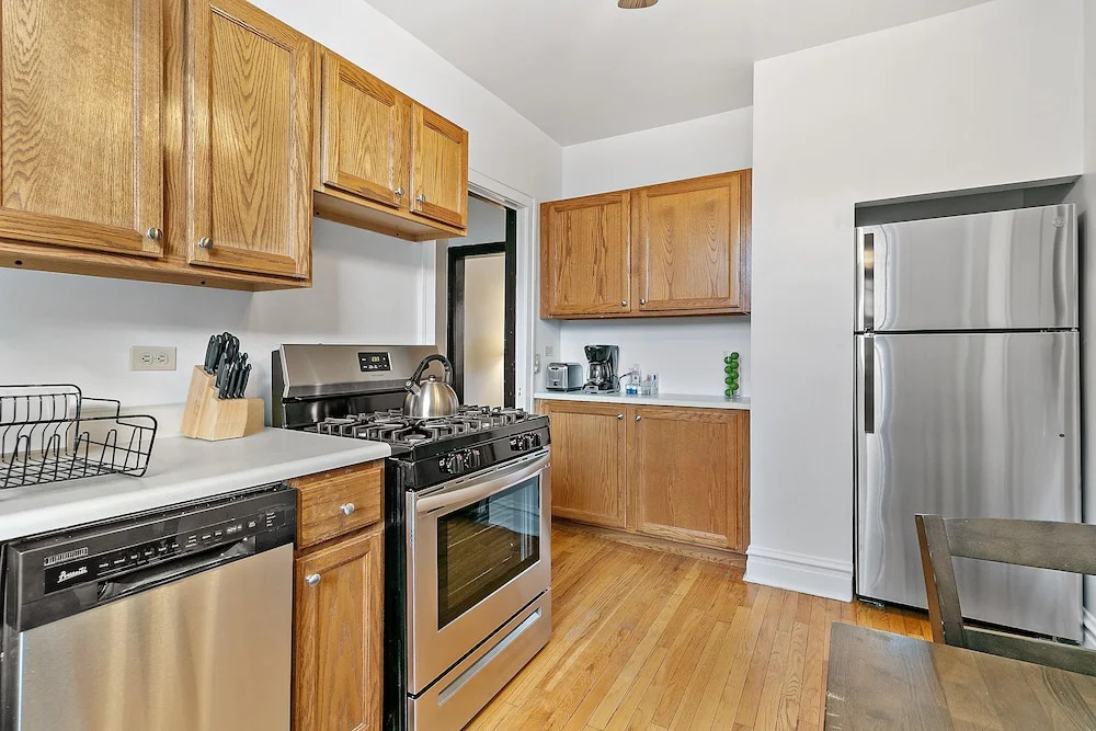 photo 1 of Welcoming & Trendy 1BR Apt in Larchmont
