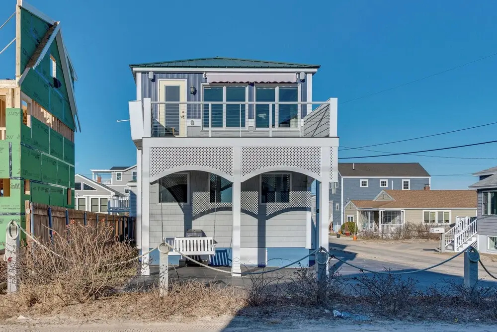 photo 1 of Wells Beach House w/ Ocean-view Deck
