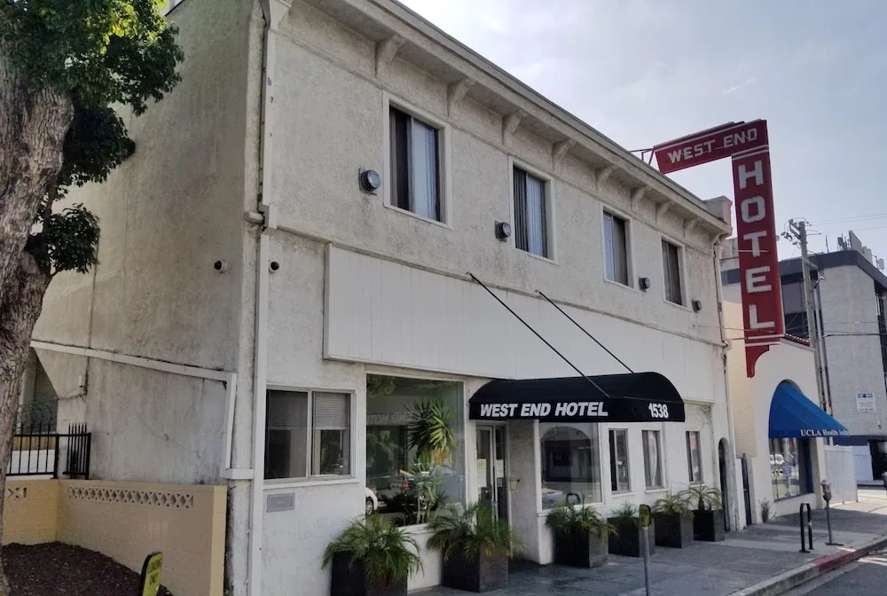 photo 1 of West End Hotel