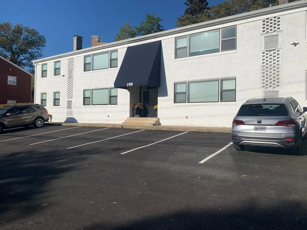 photo 1 of West Taylor Run Hotel
