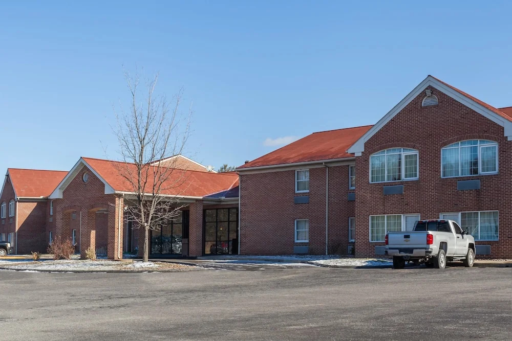 photo 1 of Days Inn And Suites By Wyndham Lancaster Amish Country
