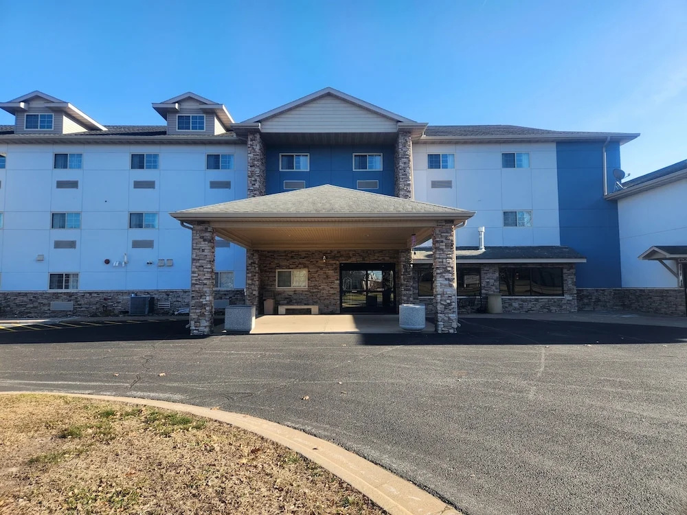 photo 1 of Comfort Inn & Suites Weston - Wausau
