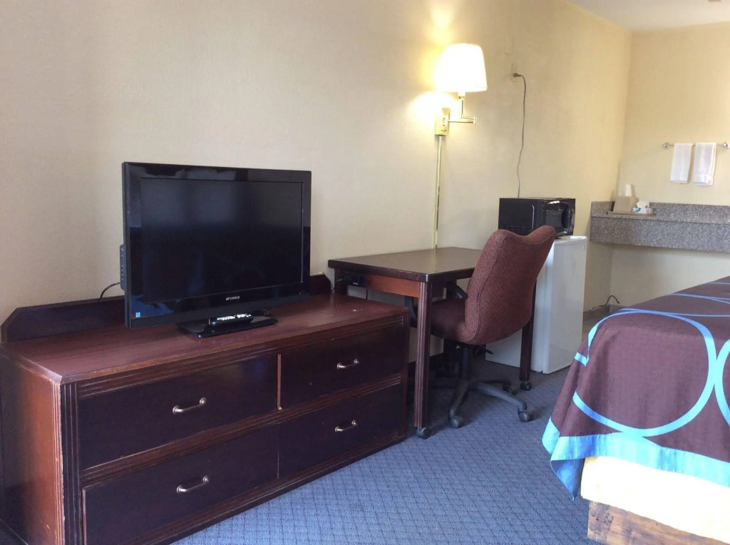 photo 1 of Westwoods Motel