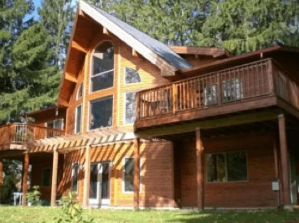 photo 1 of Whistler's Inn Bed & Breakfast