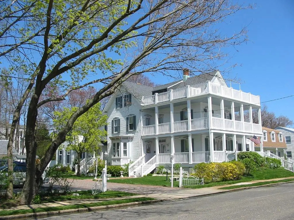 photo 1 of White Lilac Inn