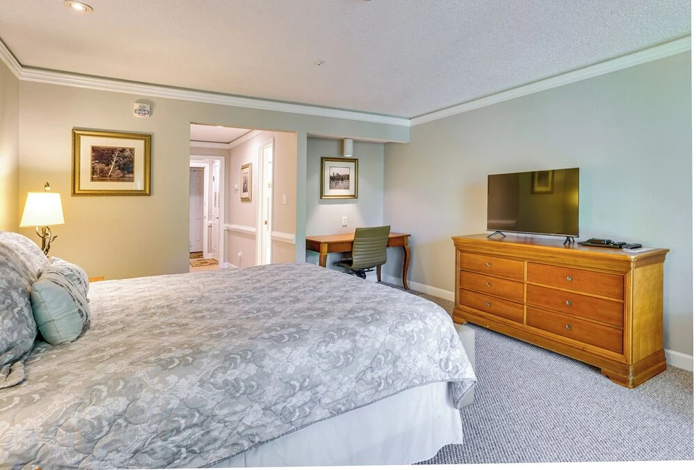 photo 1 of Williamsburg Condo Rental: 3 Mi to Busch Gardens!