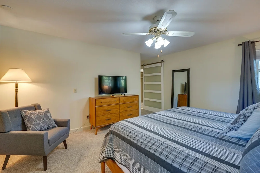 photo 1 of Wilmington Rental ~ 4 Mi to Wrightsville Beach!