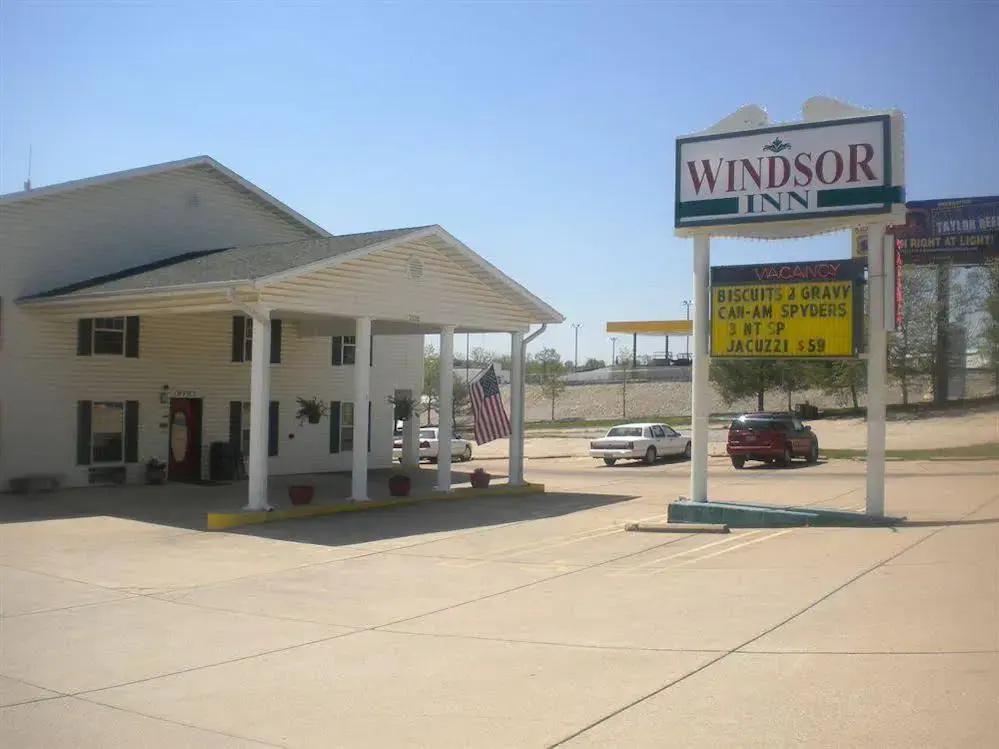 photo 1 of Windsor Inn Branson
