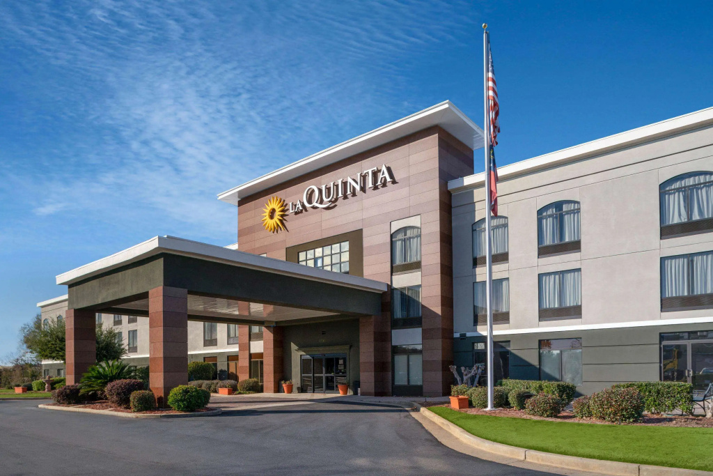 photo 1 of La Quinta Inn & Suites by Wyndham-Albany GA
