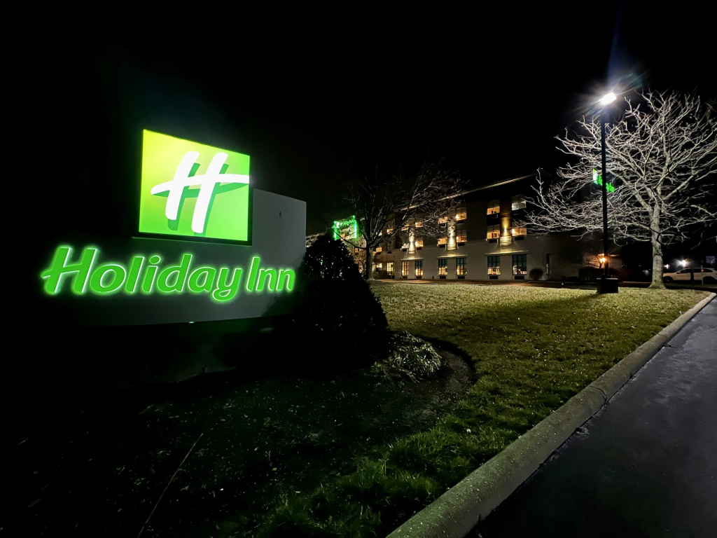 photo 1 of Holiday Inn Cincinnati Liberty Way by IHG
