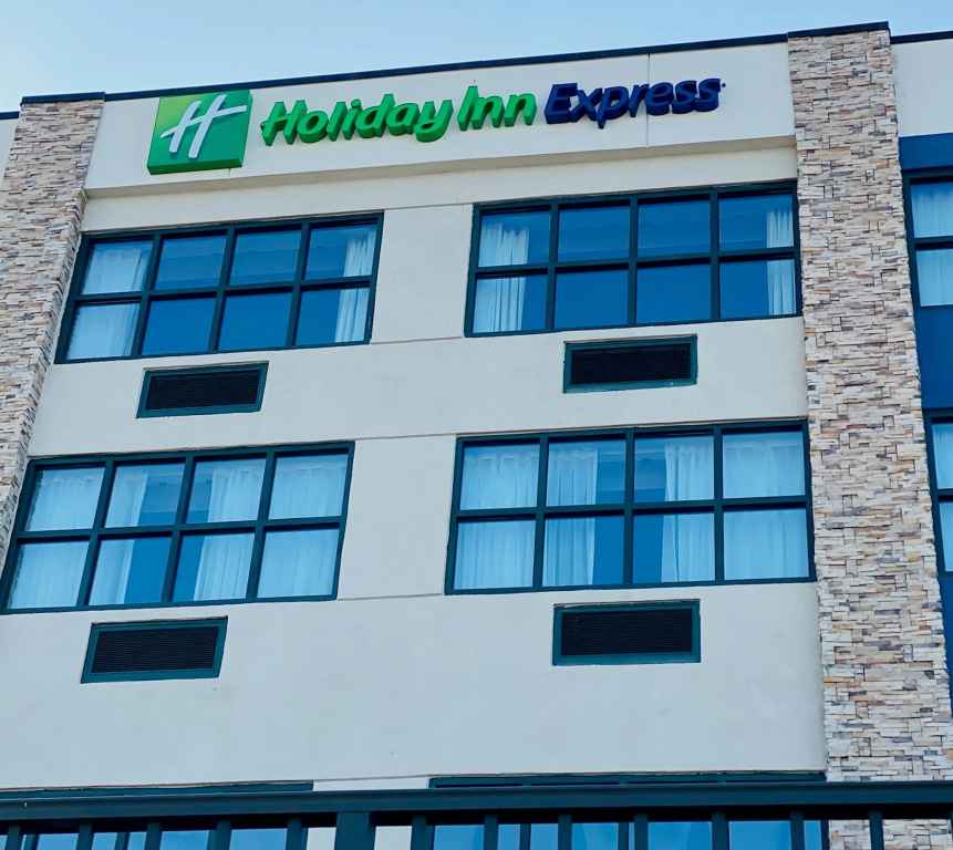 photo 1 of Holiday Inn Express Gulfport Beach by IHG