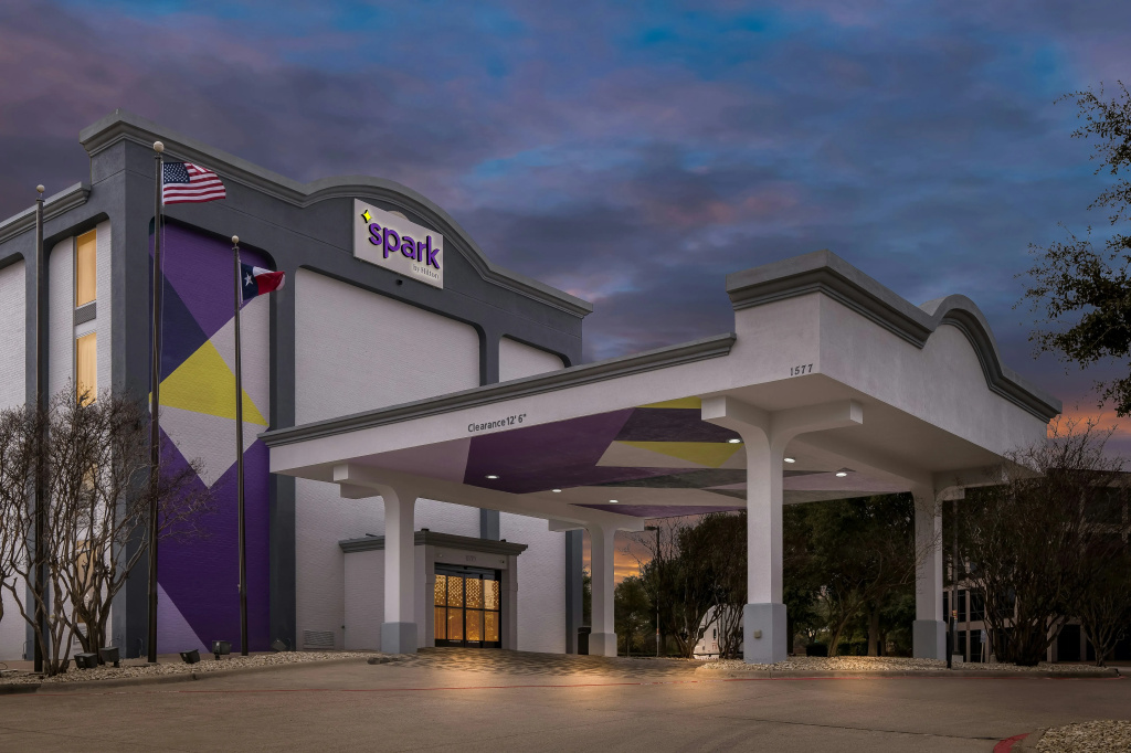 photo 1 of Spark by Hilton Richardson Dallas
