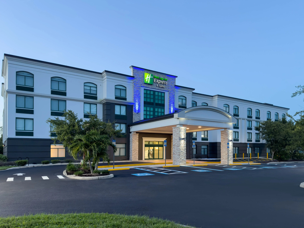 photo 1 of Holiday Inn Express & Suites Bradenton East-Lakewood Ranch by IHG