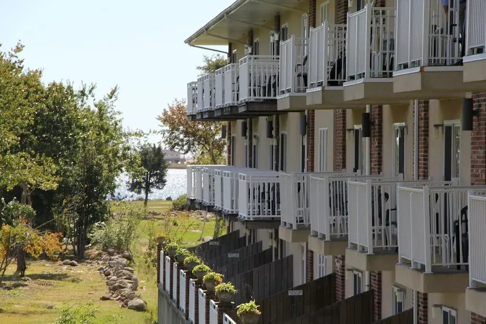 photo 1 of Winnapaug Inn
