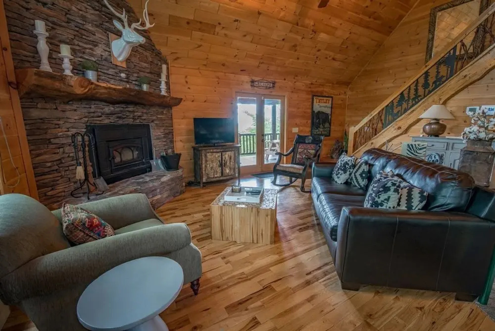 photo 1 of Wolf`s Den-minutes to Blue Ridge