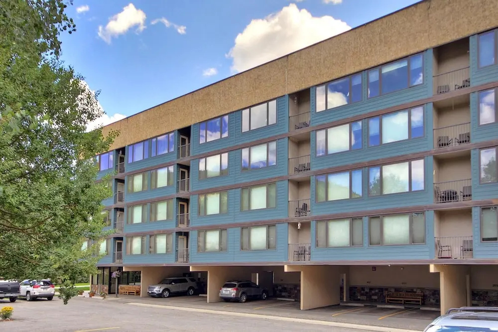 photo 1 of Wonderful Spacious Ski Condo - SH504 by RedAwning