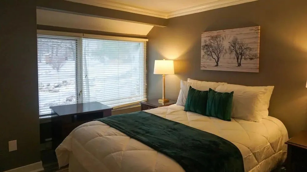 photo 1 of Woodlands Loft for a Perfect Getaway