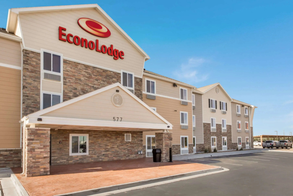 photo 1 of Econo Lodge Burlington I-70