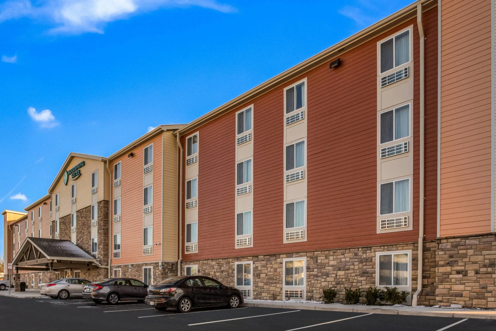 photo 1 of WoodSpring Suites Novi Farmington