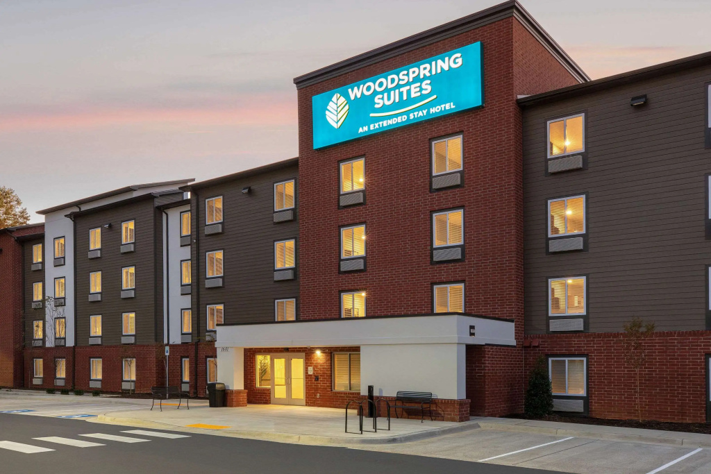 photo 1 of WoodSpring Suites Washington DC East Arena Drive