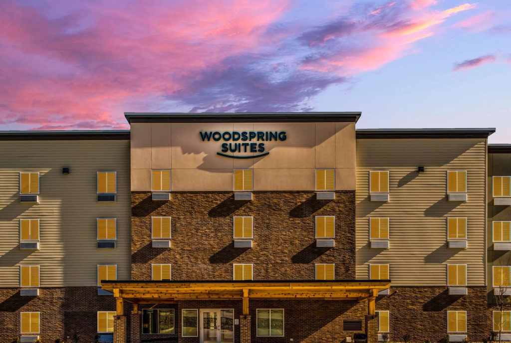 photo 1 of Woodspring Suites  West Des Moines