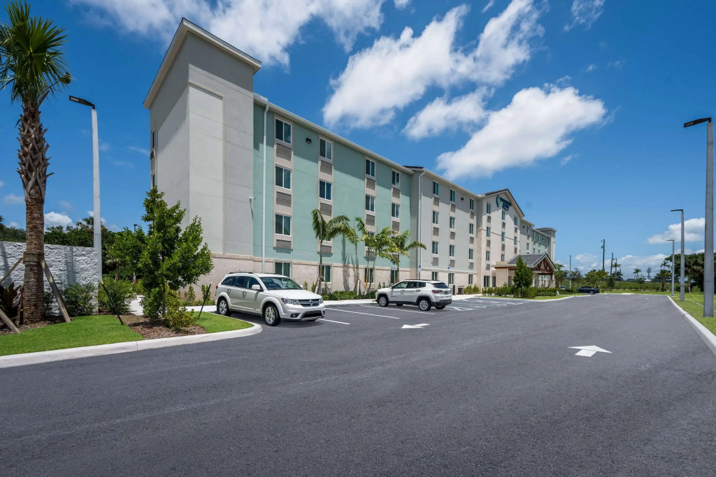 photo 1 of Woodspring Suites West Palm Beach