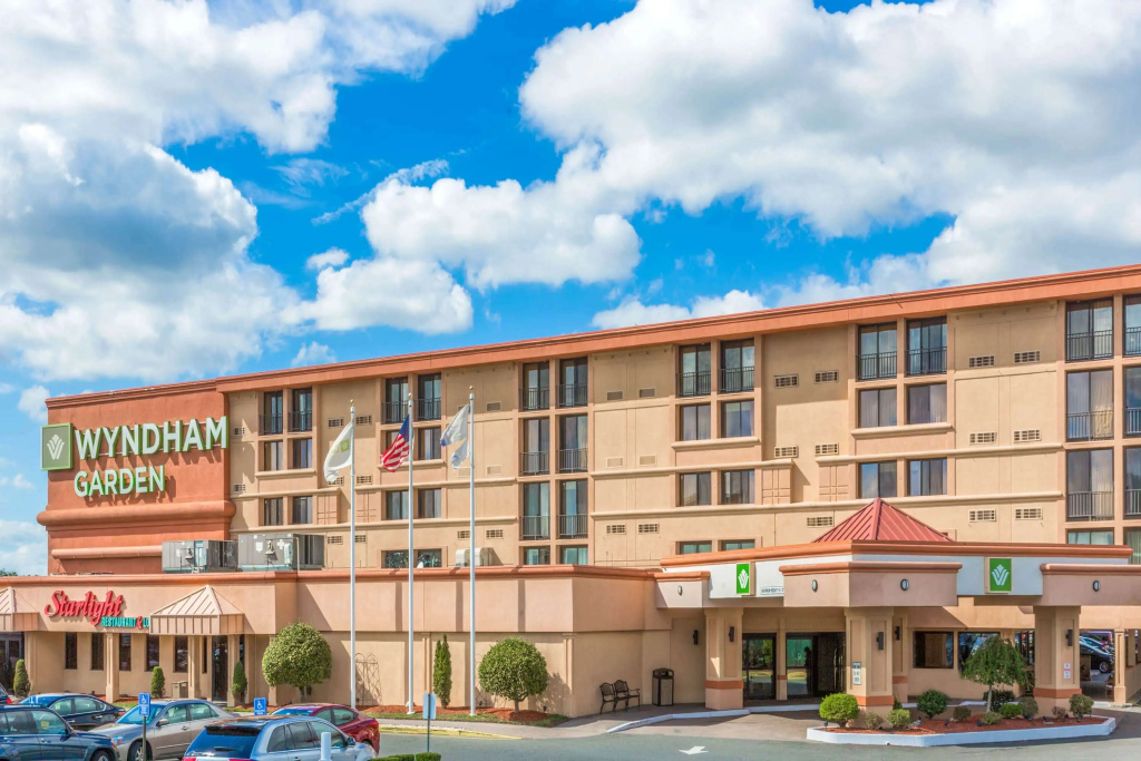 photo 1 of Wyndham Garden Hotel- Newark Airport