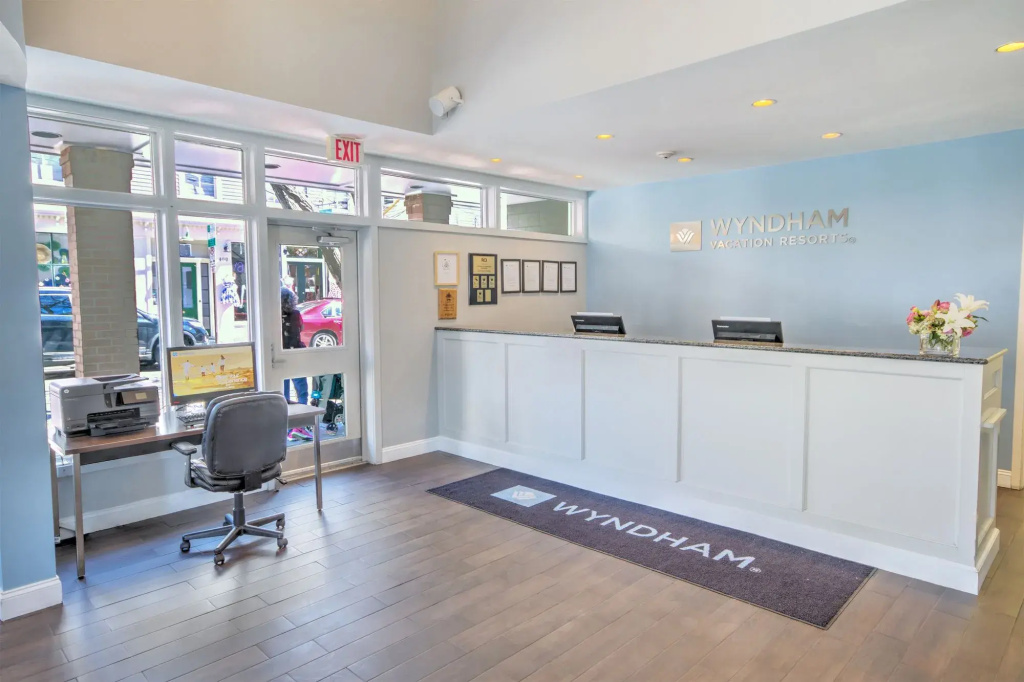 photo 1 of Club Wyndham Newport Onshore