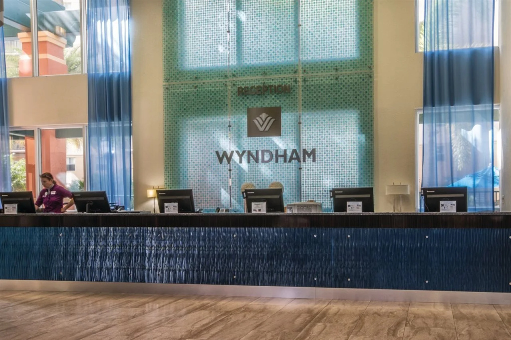 photo 1 of Club Wyndham Palm-Aire