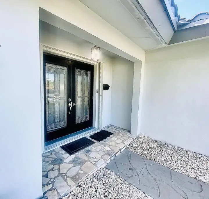 photo 1 of XL Fully Loaded 4Br 3BA Close to Beach & Downtown