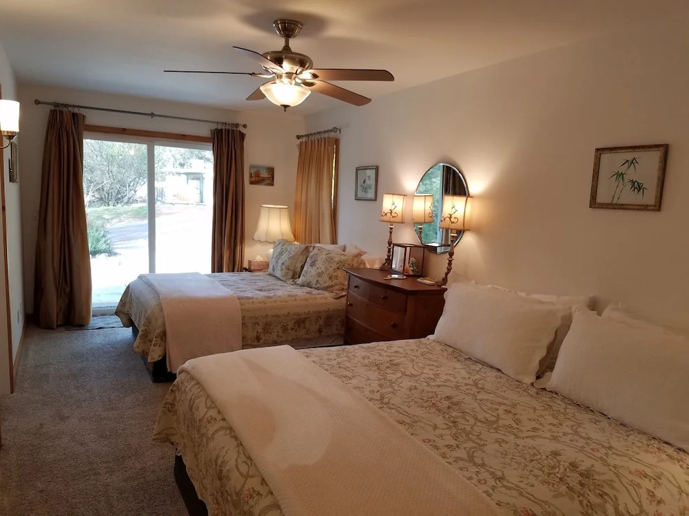 photo 1 of Yosemite Plaisance Bed & Breakfast