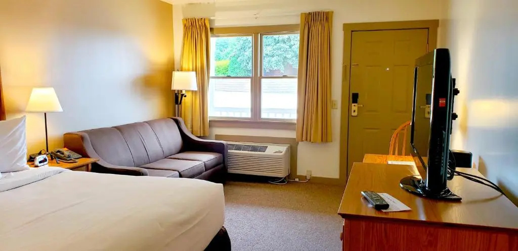 photo 1 of Berlin Heritage Inn