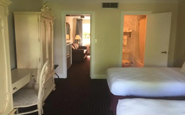 Standard Double Suite