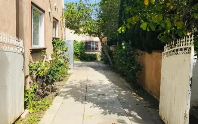 2 Bedrooms Cottage