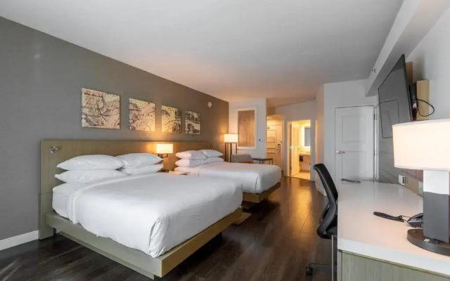 Standard Quadruple room with courtyard view