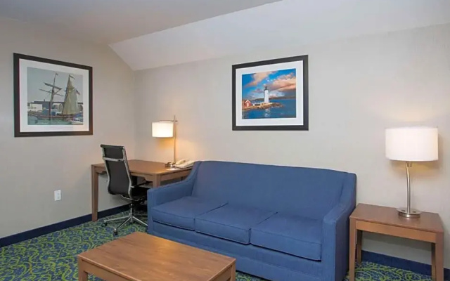 2 Bedrooms Sextuple Suite
