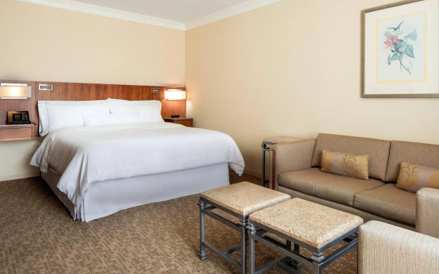 Standard Quadruple room with courtyard view