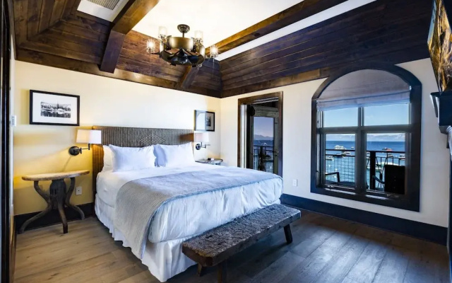 Luxury Suite