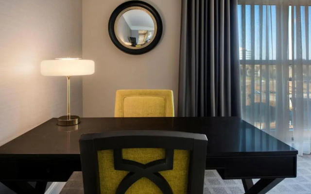 1 Bedroom Executive Suite with balcony