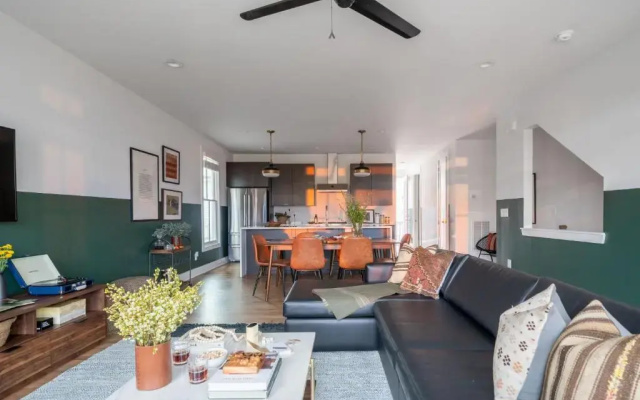 4 Bedrooms Cottage