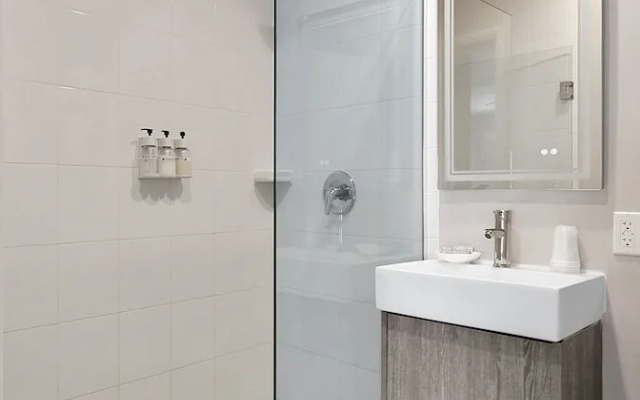 Standard Double room with city view