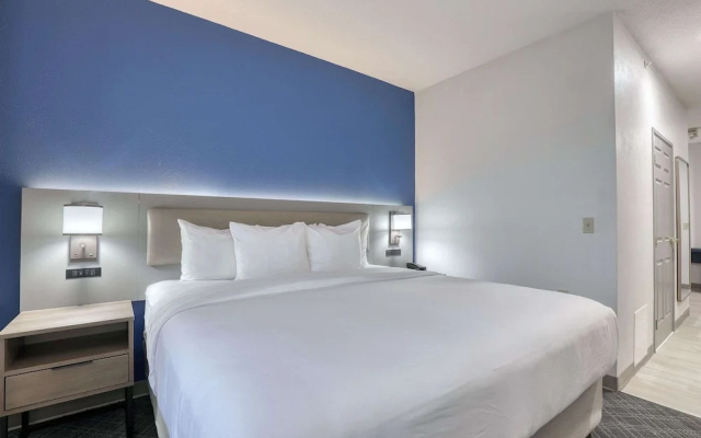 Standard Double room with balcony and with pool view