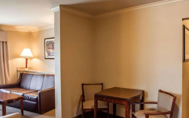 Double Suite
