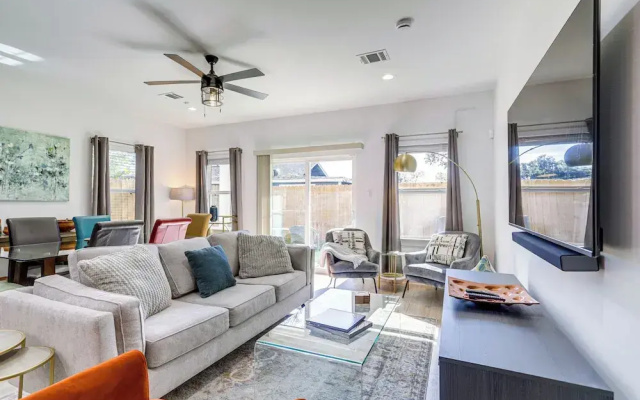 3 Bedrooms Cottage with balcony