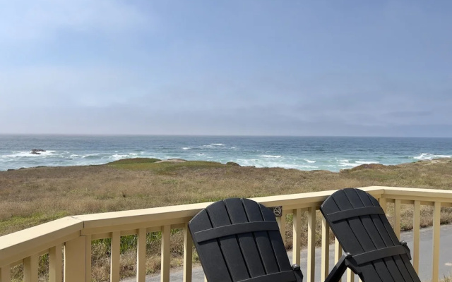Standard Double Basement room with ocean view